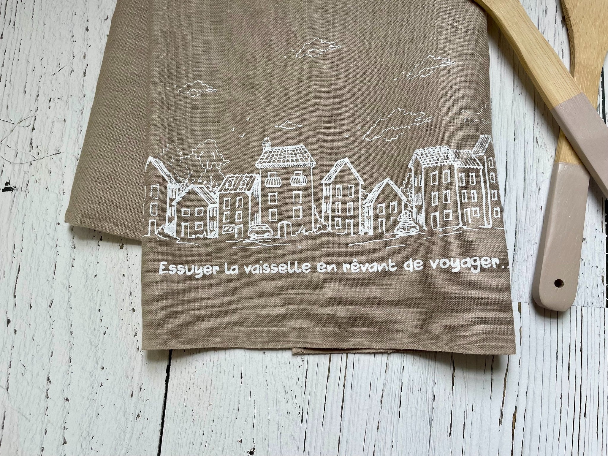 Linge à vaiselle en lin - Village européen - essuyer la vaisselle en rêvant de voyager