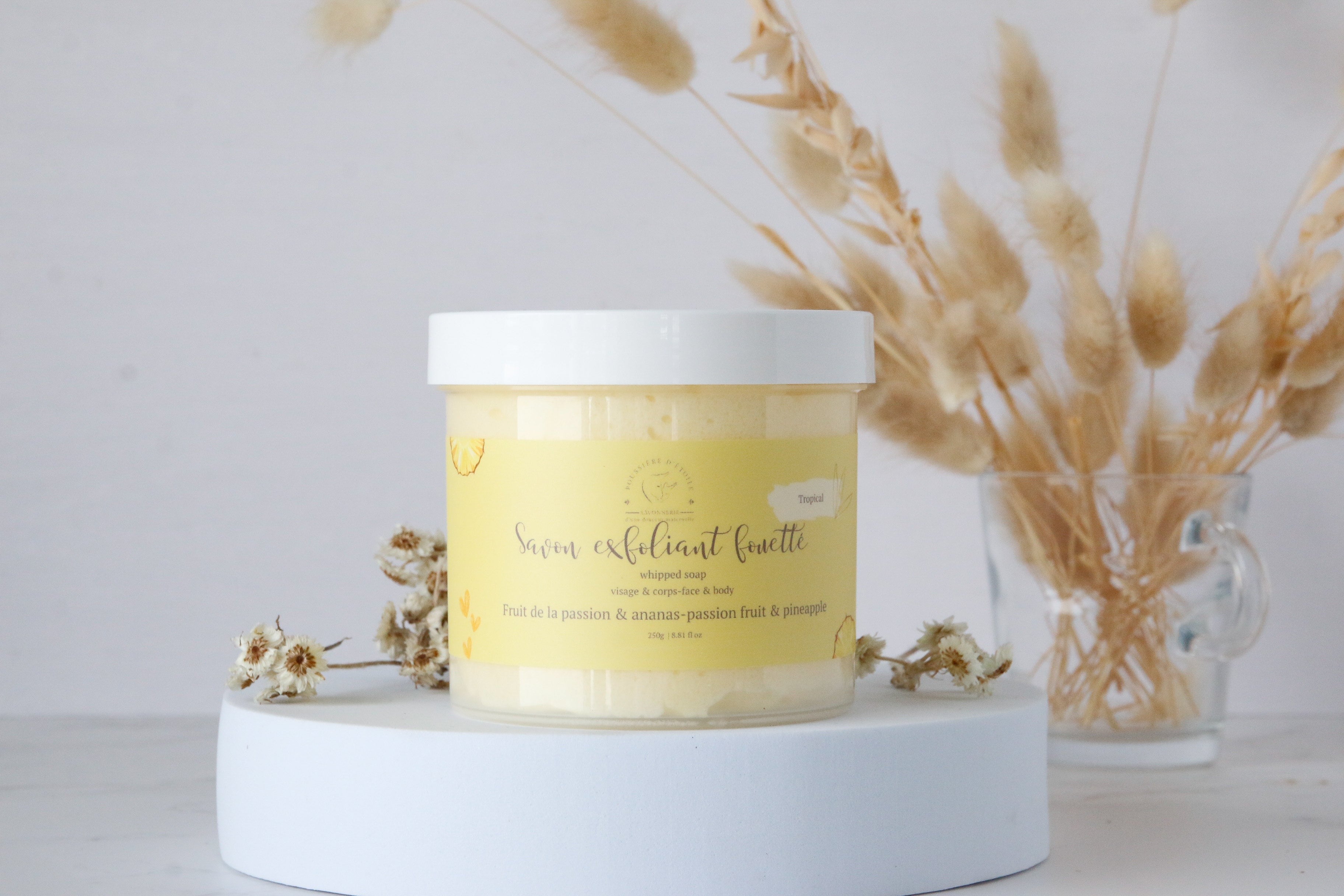 Savon exfoliant fouetté | Fruit de passion & ananas