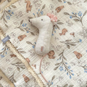 Doudou mousseline de coton avec dentelle