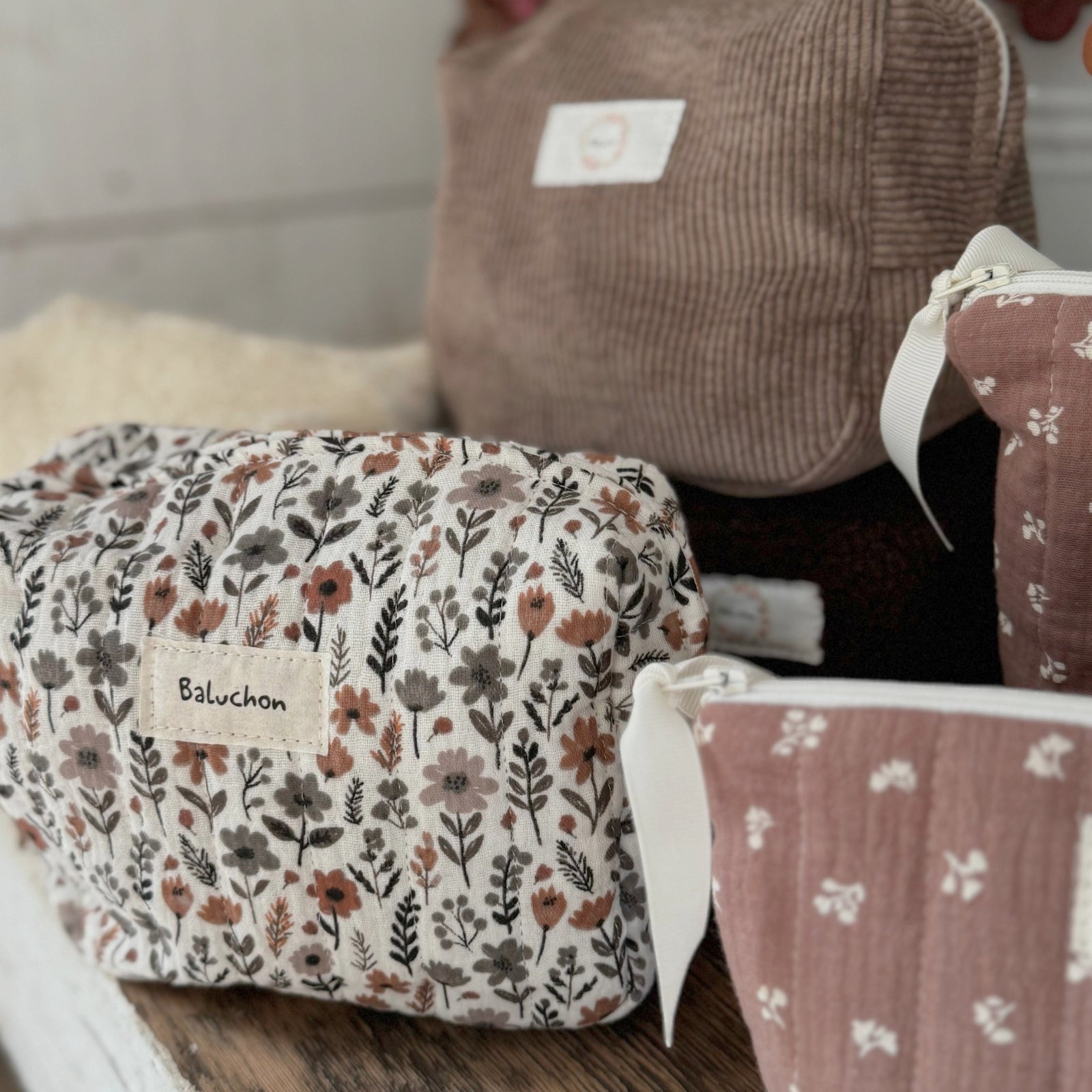 Sac à cosmétique format moyen avec sangle