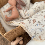 Doudou mousseline de coton avec dentelle