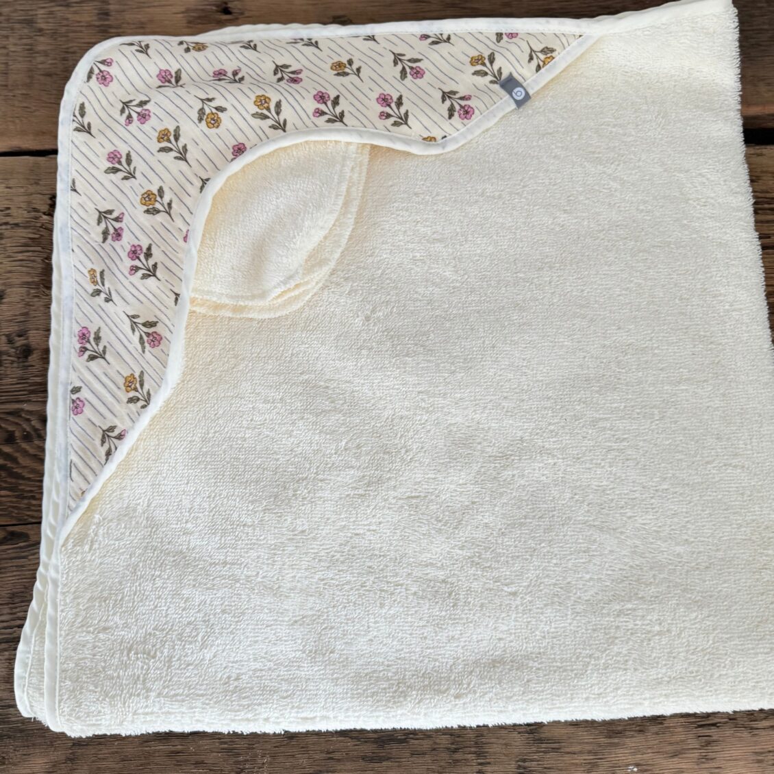 Serviette de bain pour bébé