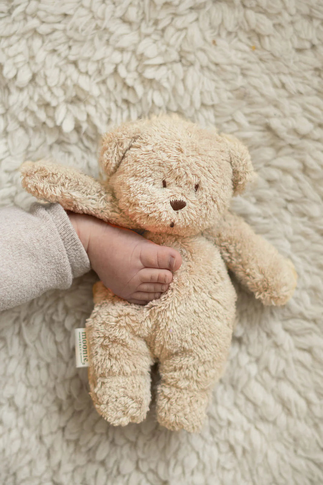 Petit ours sensoriel Moonie - Cappuccino
