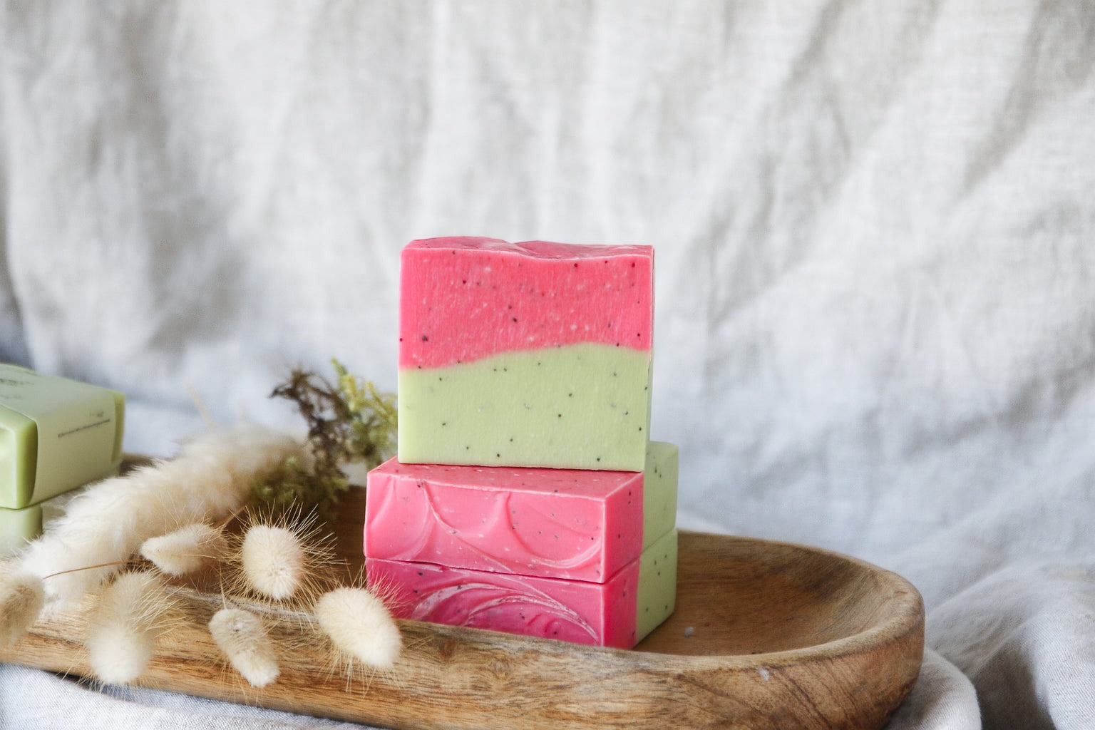 Savon - Anémone *exfoliant fruité aux graines de pavot*