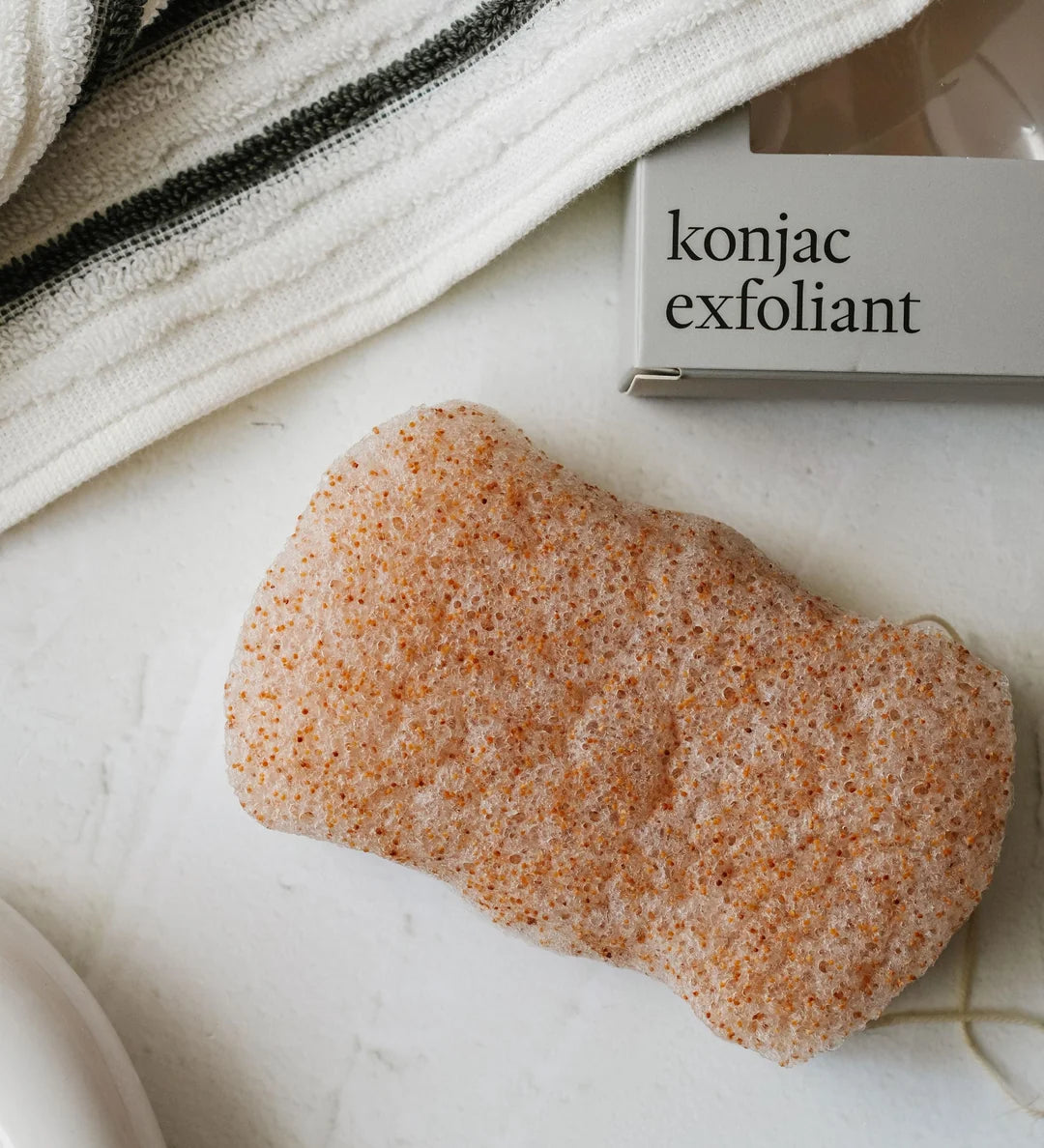 Eponge-konjac-pour-le-corps-Exfoliante-2.webp