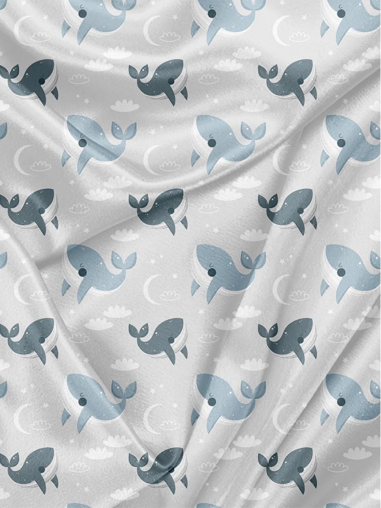 Serviette de plage polyvalente - Baleine dans les nuages 1