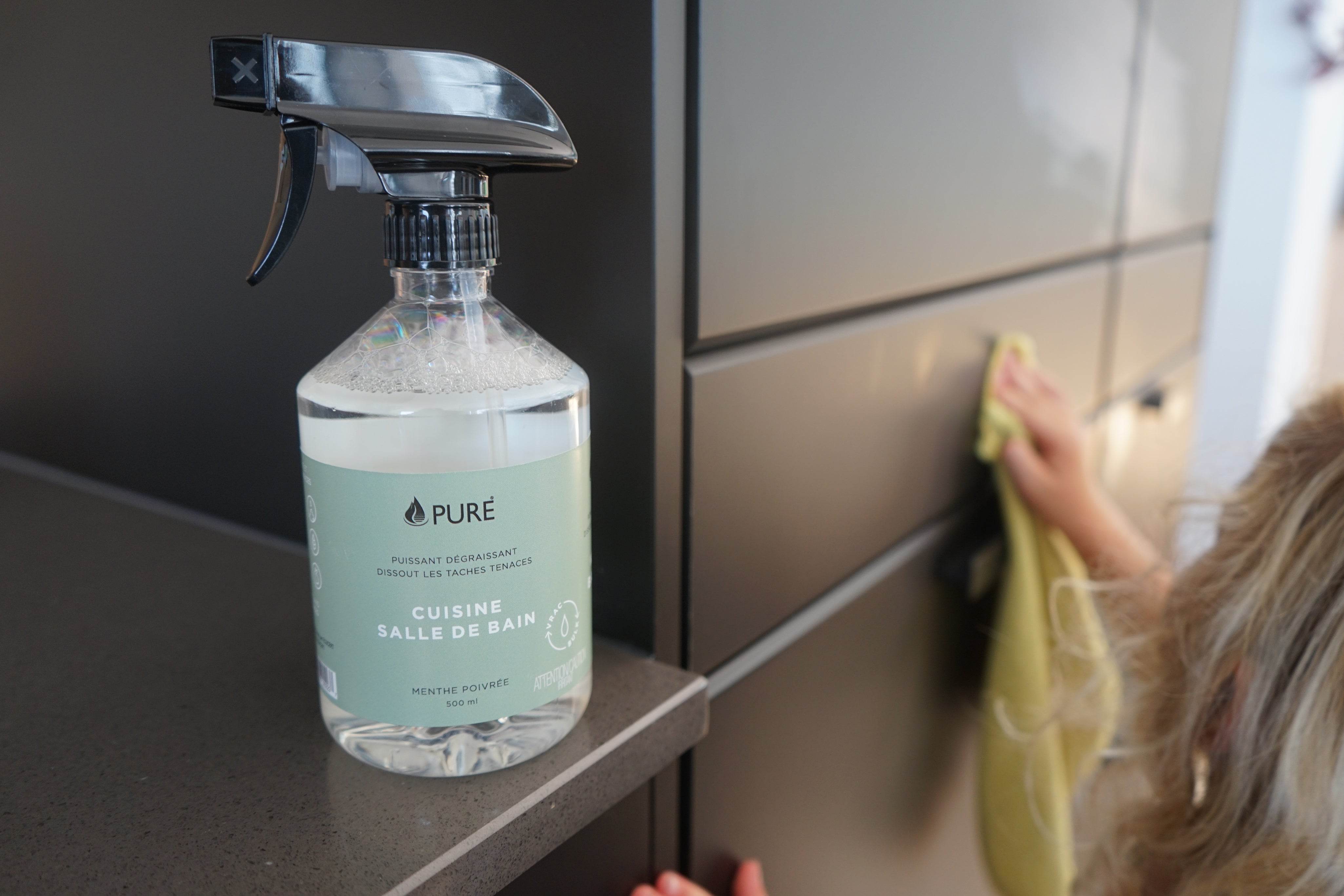 PURE-2401-Cuisine_Salle-de-bain-500ml_003_7da25ca2-91af-4499-9a6e-a9264daaad21.jpg