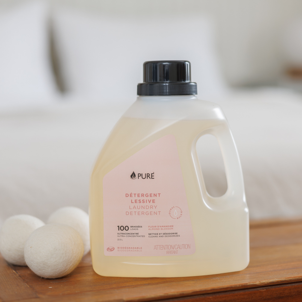 Pure_0139_detergent_lessive_fleur_damandier_almond_blossom_2.5L.png