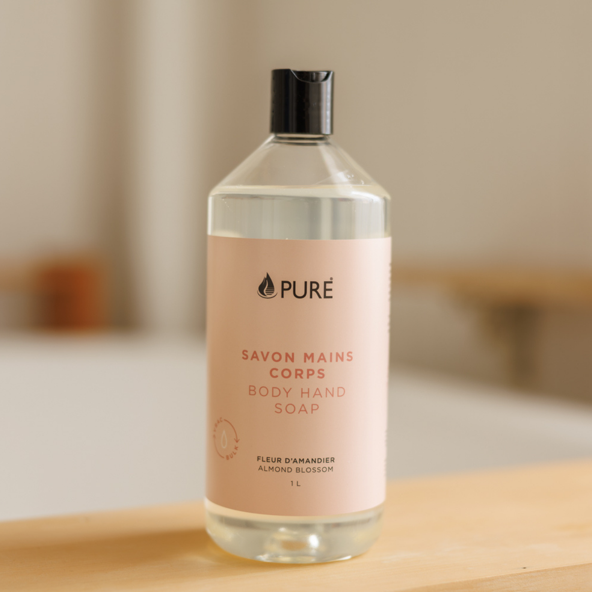 Pure_0432_savon_mains_corps_fleur_damandier_body_hand_soap_almond_blossom_1L.png