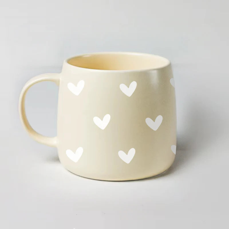TASSE_CREME_PETITS_COEURS_BLANCS.webp