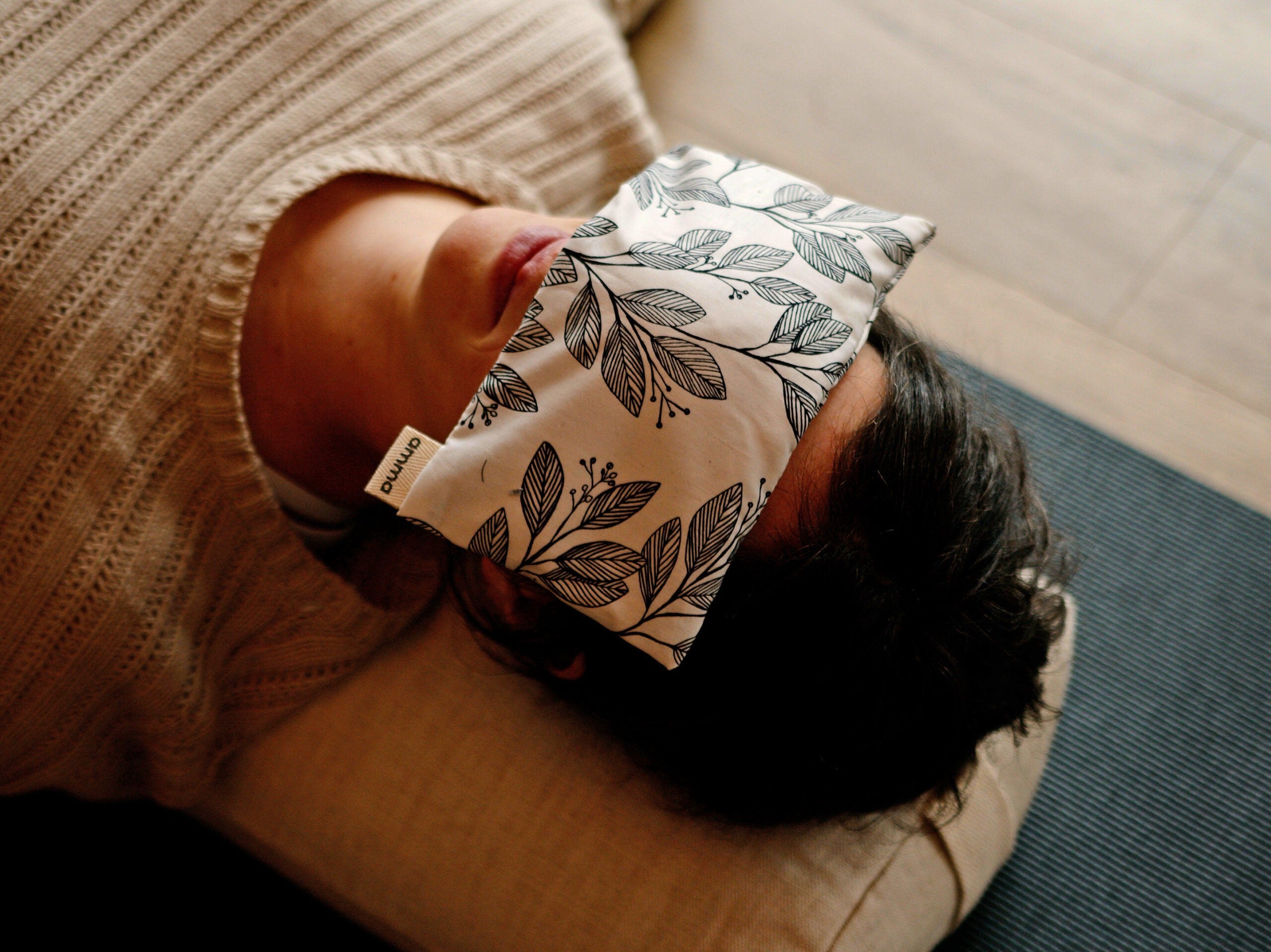 Repose-yeux avec housse lavable en coton - Laurier noir & blanc