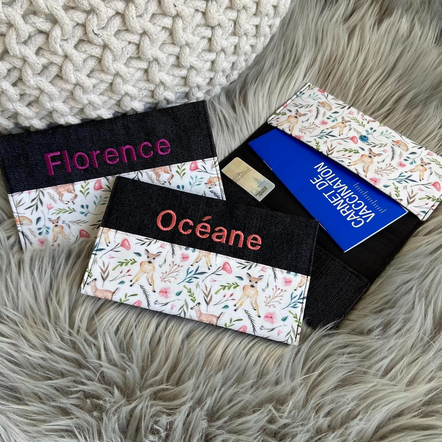 Protège carnet de santé personnalisable - Lune noire
