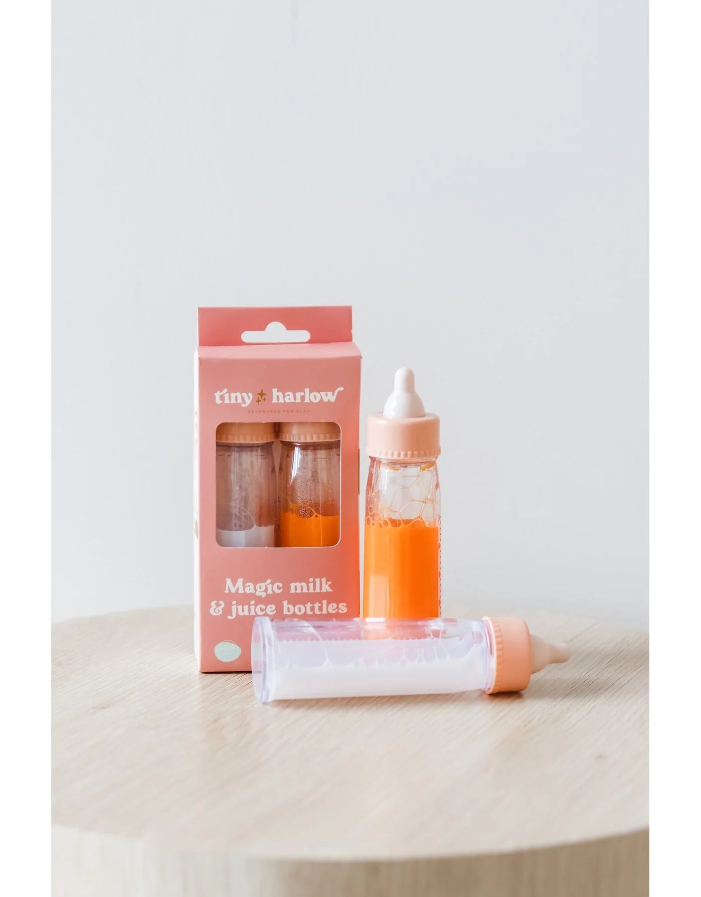 Ensemble de lait et jus en bouiteilles pour poupée