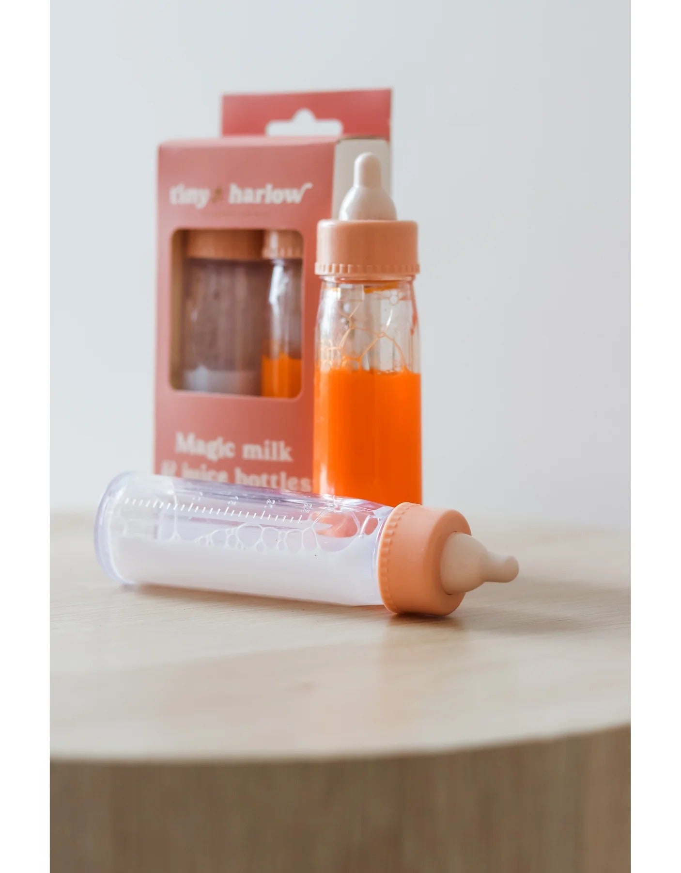 Ensemble de lait et jus en bouiteilles pour poupée