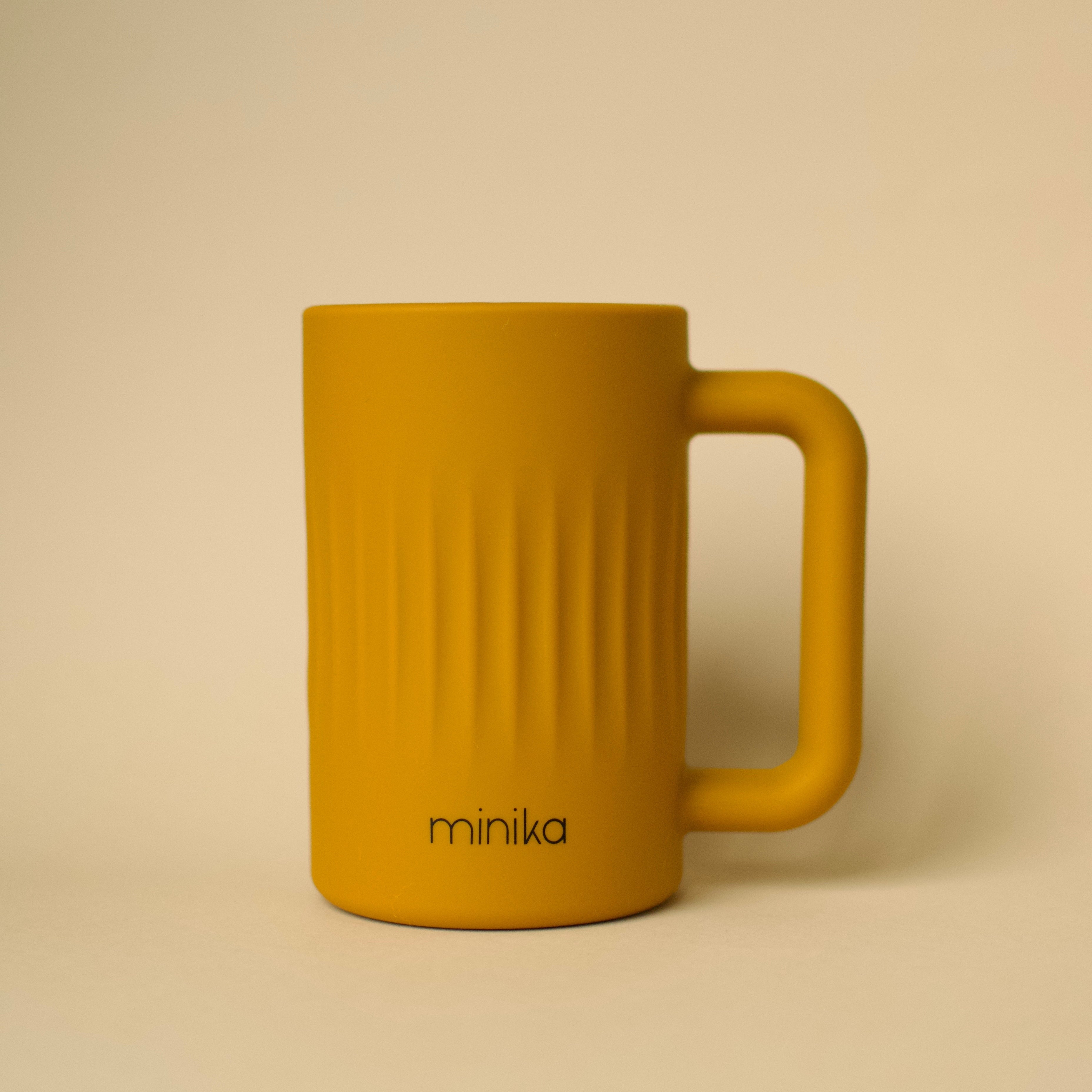 Tasse de rinçage pour le bain