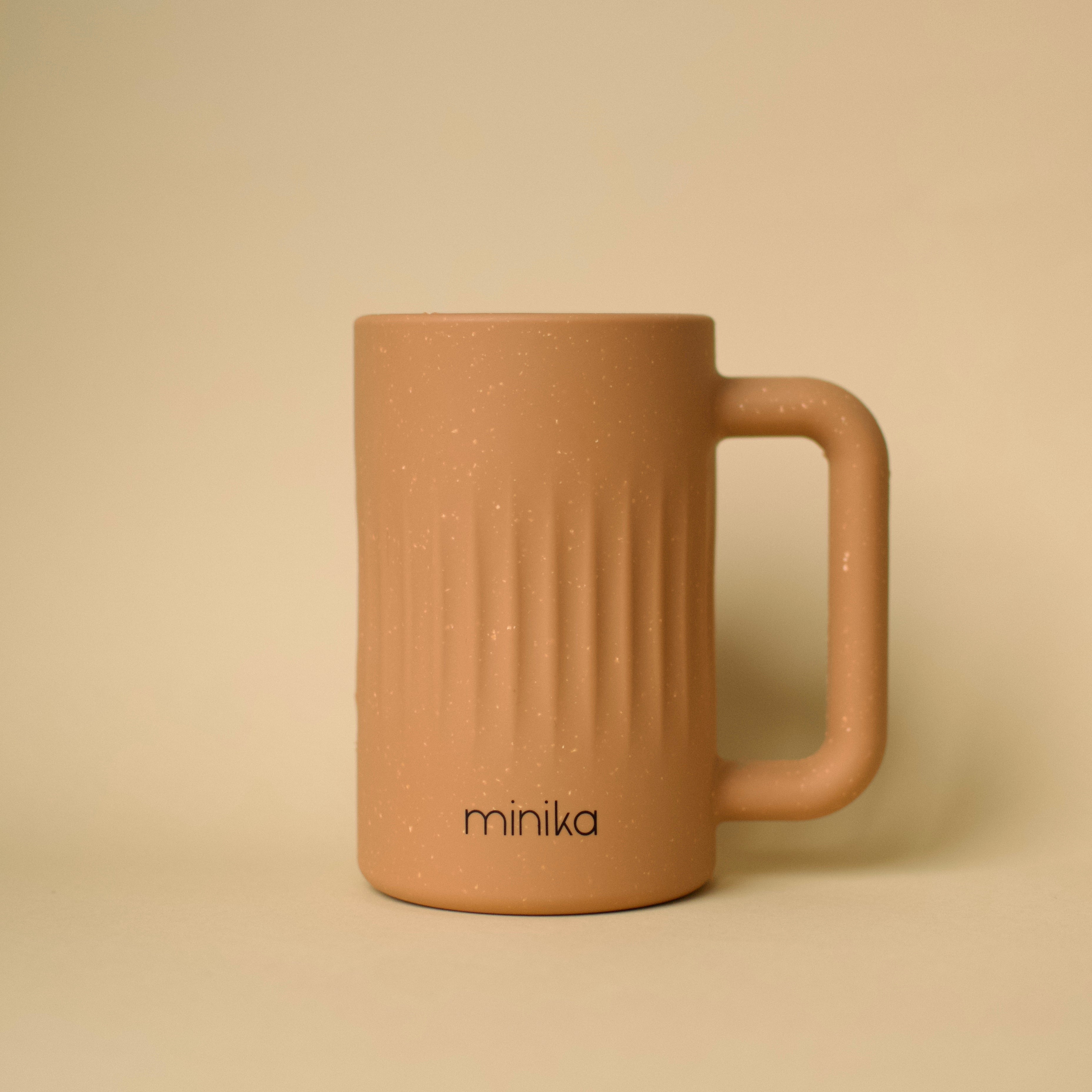Tasse de rinçage pour le bain