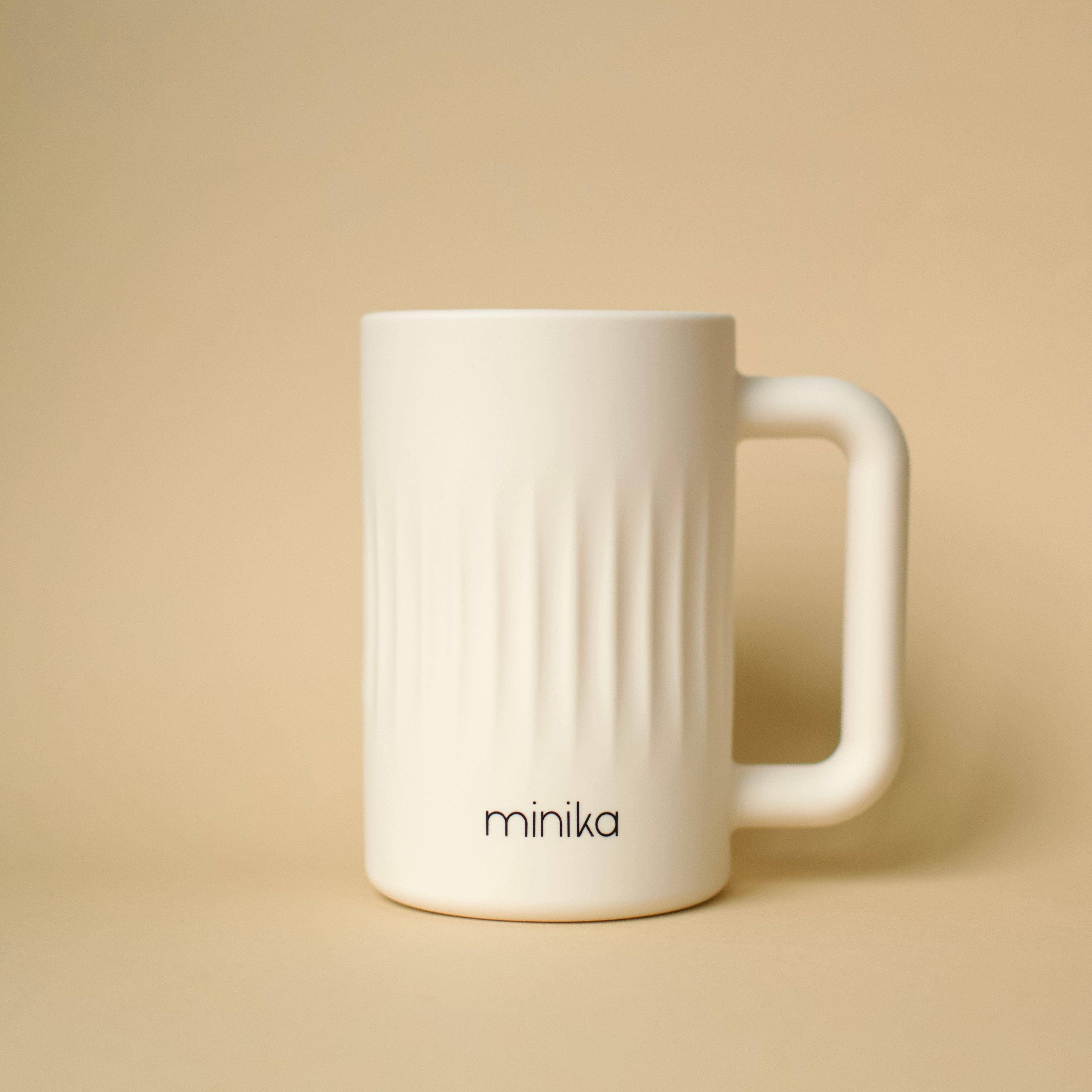 Tasse de rinçage pour le bain