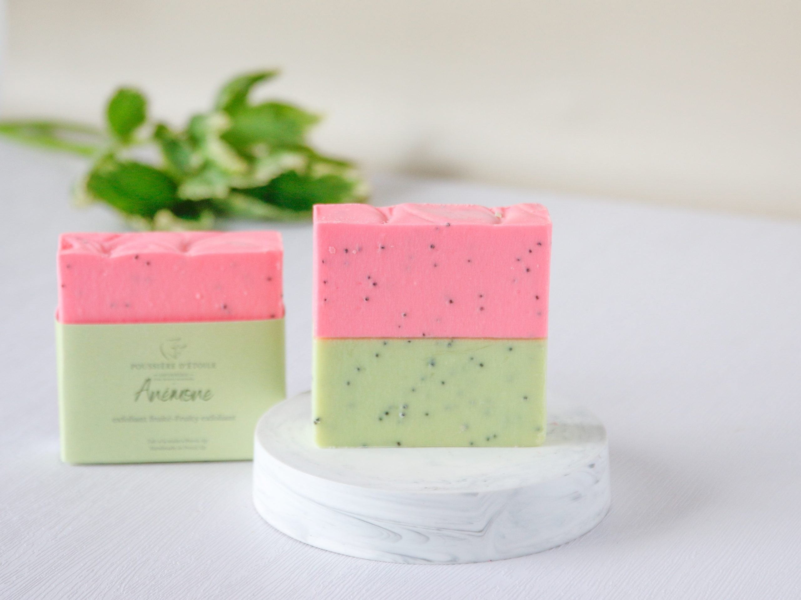 Savon - Anémone *exfoliant fruité aux graines de pavot*
