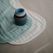 Jouet de tasses empilables  Forêt