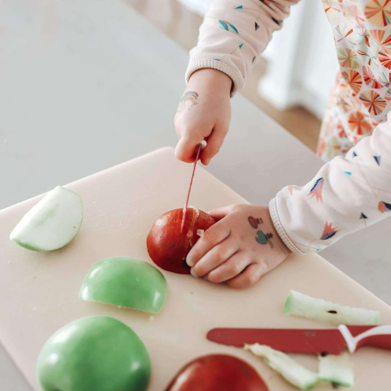 KiddiKutter, Le couteau qui NE coupe pas les doigts